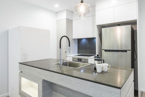 Boardwalk Burleigh Beach - Official - Accommodation Asia 38