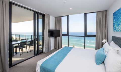 Boardwalk Burleigh Beach - Official - Accommodation Asia 4