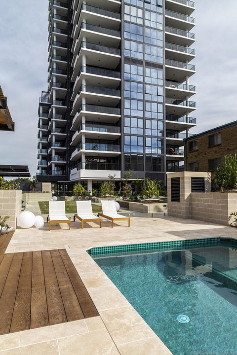 Boardwalk Burleigh Beach - Official - Accommodation Asia 5