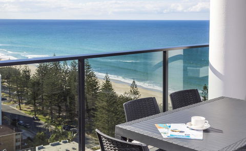 Boardwalk Burleigh Beach - Official - Accommodation Asia 20