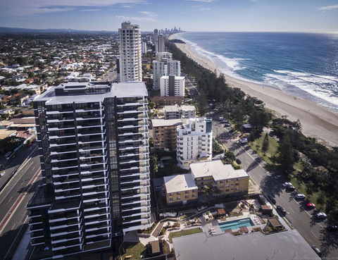 Boardwalk Burleigh Beach - Official - Accommodation Asia 41