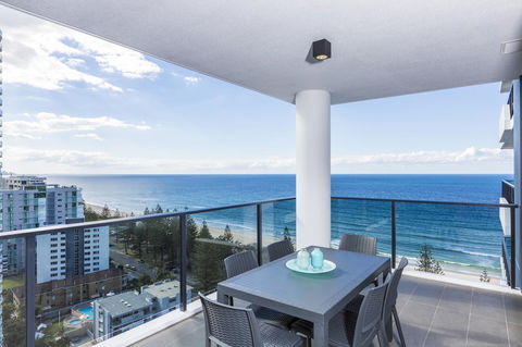 Boardwalk Burleigh Beach - Official - Accommodation Asia 22