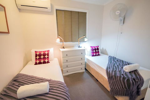 Airlie Apartments - Accommodation Asia 13