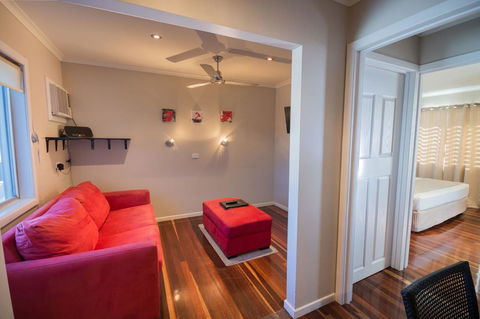 Airlie Apartments - Accommodation Asia 19