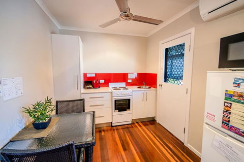 Airlie Apartments - Accommodation Asia 18