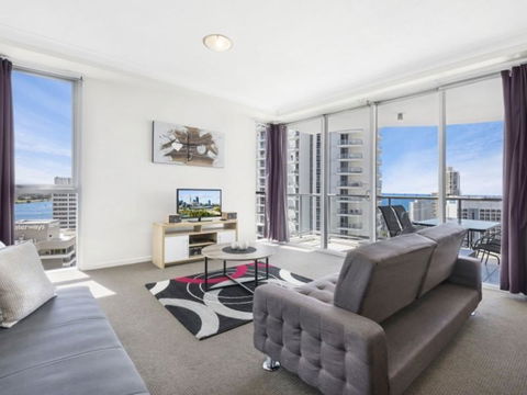 Beach Stay - Ocean & Riverview Resort Chevron Renaissance Central Surfers Paradise - Accommodation Asia 3