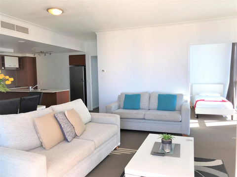 Beach Stay - Ocean & Riverview Resort Chevron Renaissance Central Surfers Paradise - Accommodation Asia 19