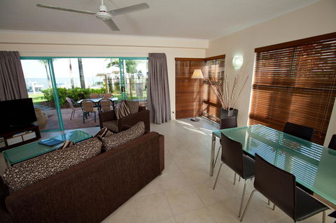 Coral Sands Beachfront Resort - Accommodation China 9