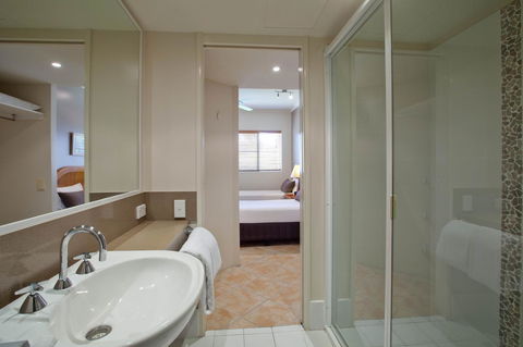 Coral Sands Beachfront Resort - Accommodation China 24
