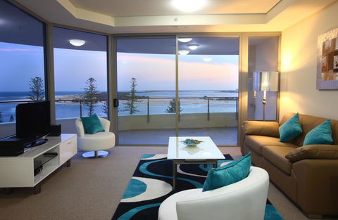 Monaco Caloundra - Accommodation Asia 36