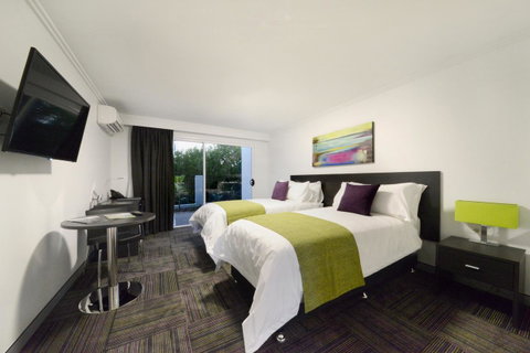 Mackay Oceanside Central Hotel Official - Accommodation Guide 25