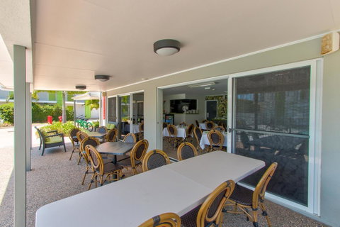 Mackay Oceanside Central Hotel Official - Accommodation Guide 15