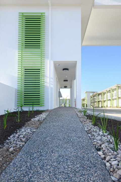 Mackay Oceanside Central Hotel Official - Accommodation Guide 21