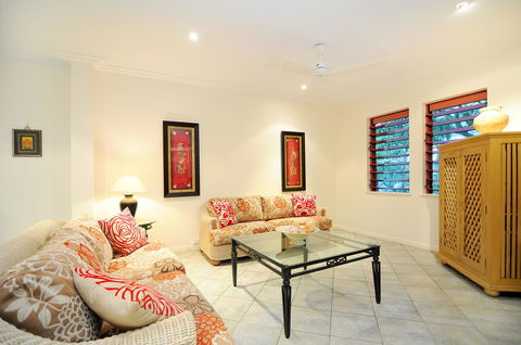 Oasis At Palm Cove - Accommodation China 17