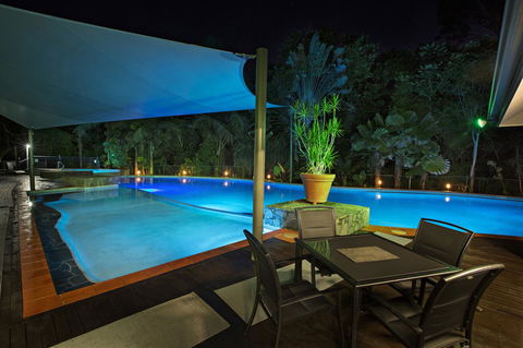 Oasis At Palm Cove - Accommodation China 5