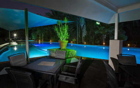 Oasis At Palm Cove - Accommodation China 8