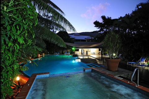 Oasis At Palm Cove - Accommodation China 32