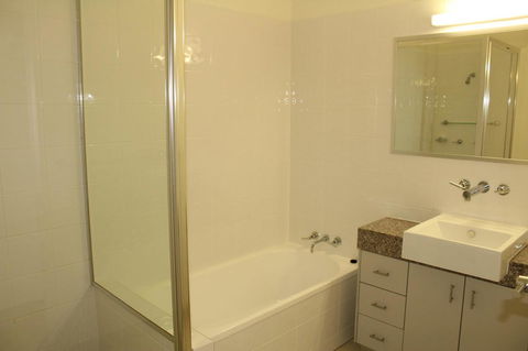 Beachside Apartment 17 - Accommodation China 5