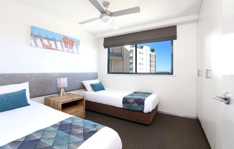Peninsular Beachfront Resort - Accommodation China 33