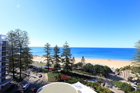 Peninsular Beachfront Resort - Accommodation China 0
