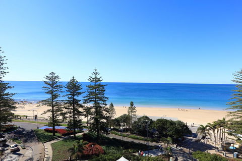 Peninsular Beachfront Resort - Accommodation China 16