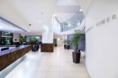 Peninsular Beachfront Resort - Accommodation China 25