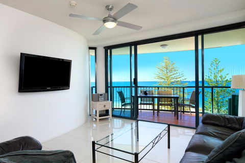 Peninsular Beachfront Resort - Accommodation China 2
