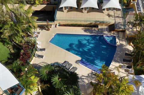 Peninsular Beachfront Resort - Accommodation China 11
