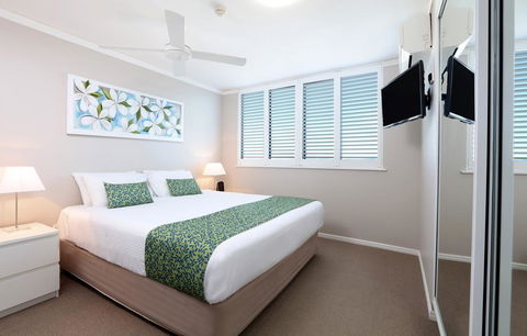 Peninsular Beachfront Resort - Accommodation China 26