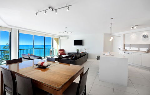 Peninsular Beachfront Resort - Accommodation China 7