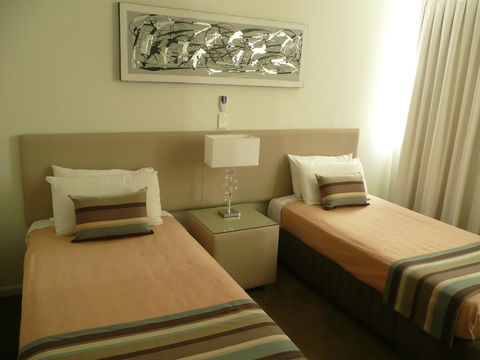 Grosvenor Beachfront Apartments Surfers Paradise - Accommodation Asia 20