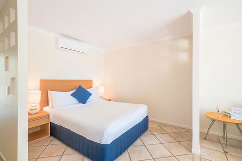At The Sound Noosa Motel - Accommodation Asia 24
