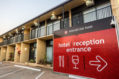 Nightcap At Emerald Star Hotel - Accommodation Asia 4