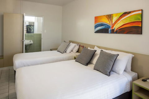 Nightcap At Emerald Star Hotel - Accommodation Asia 41