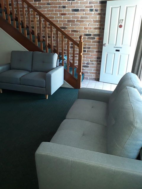 Country Gardens Motor Inn - Accommodation Asia 4