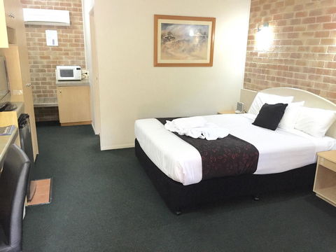 Country Gardens Motor Inn - Accommodation Asia 10