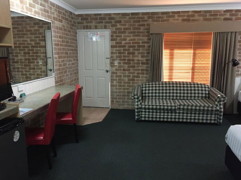 Country Gardens Motor Inn - Accommodation Asia 20