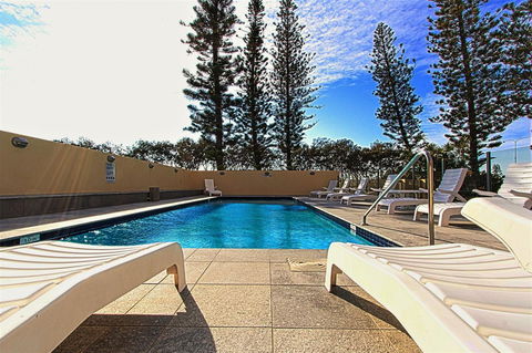 Seacrest Beachfront Apartments Surfers Paradise - Accommodation Asia 5