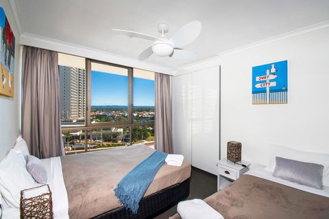 Seacrest Beachfront Apartments Surfers Paradise - Accommodation Asia 3