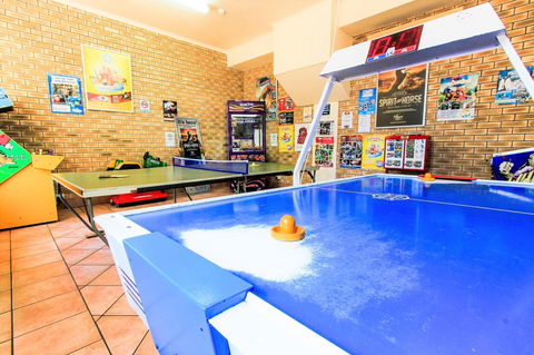 Seacrest Beachfront Apartments Surfers Paradise - Accommodation Asia 26