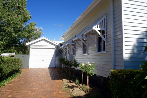 Frangipani House - Accommodation Asia 35