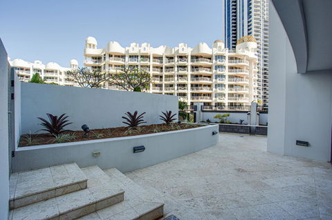 Aria Apartments - Accommodation Asia 25
