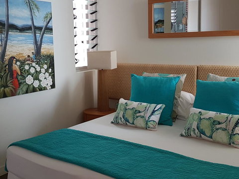 Penthouse On Bright Point - Accommodation Asia 8