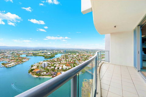 The Towers Of Chevron Renaissance - Holidays Gold Coast - Accommodation China 12