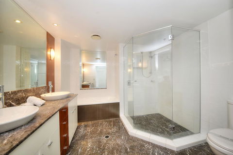 The Towers Of Chevron Renaissance - Holidays Gold Coast - Accommodation China 16
