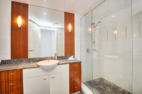 The Towers Of Chevron Renaissance - Holidays Gold Coast - Accommodation China 17
