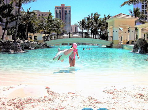 The Towers Of Chevron Renaissance - Holidays Gold Coast - Accommodation China 1