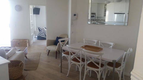 Crystal Bay On The Broadwater - Accommodation Asia 23
