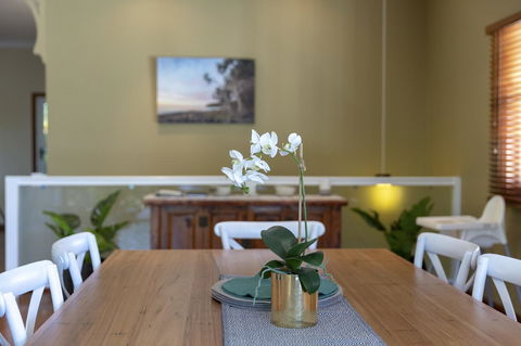 Noosa Beachhouse - Accommodation Asia 4
