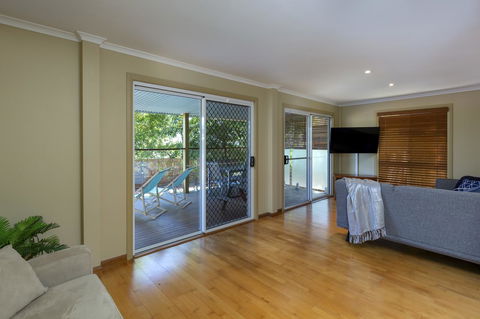 Noosa Beachhouse - Accommodation Asia 17